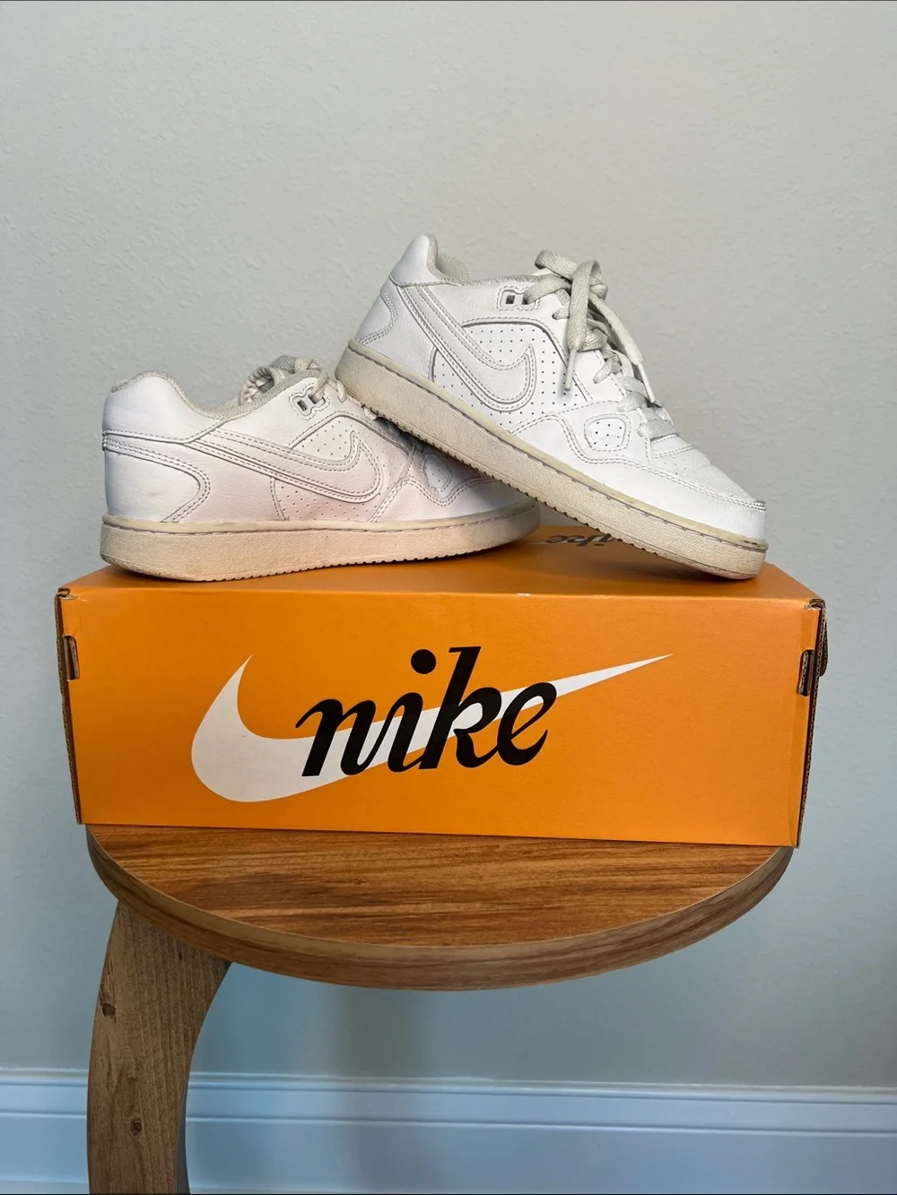 Nike Kids White Leather Low-Top Sneakers